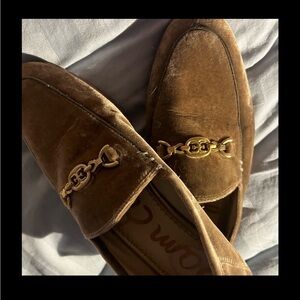 Sam Edelman taupe Velvet Loafers with Gold Accent size 7